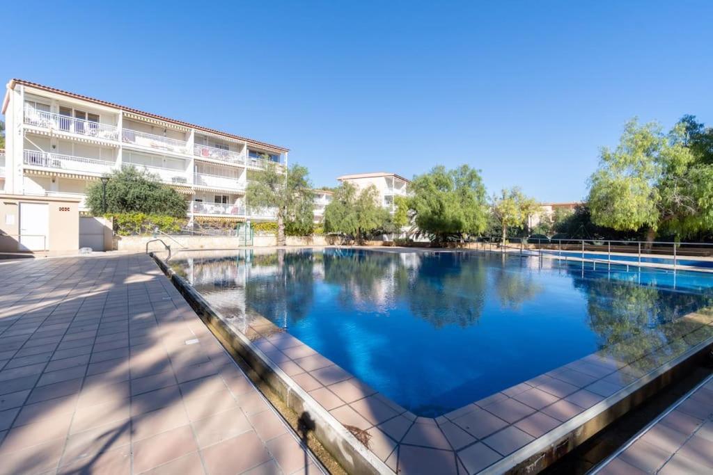 Privilegiado-Tarragona-50Mplaya-Wifi-Pool-Relax8 Kültér fotó